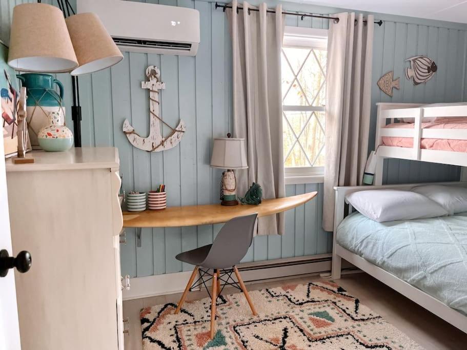 Stylish And Cozy Cabin, Walking Distance To Big Bass Lake Gouldsboro Exterior foto