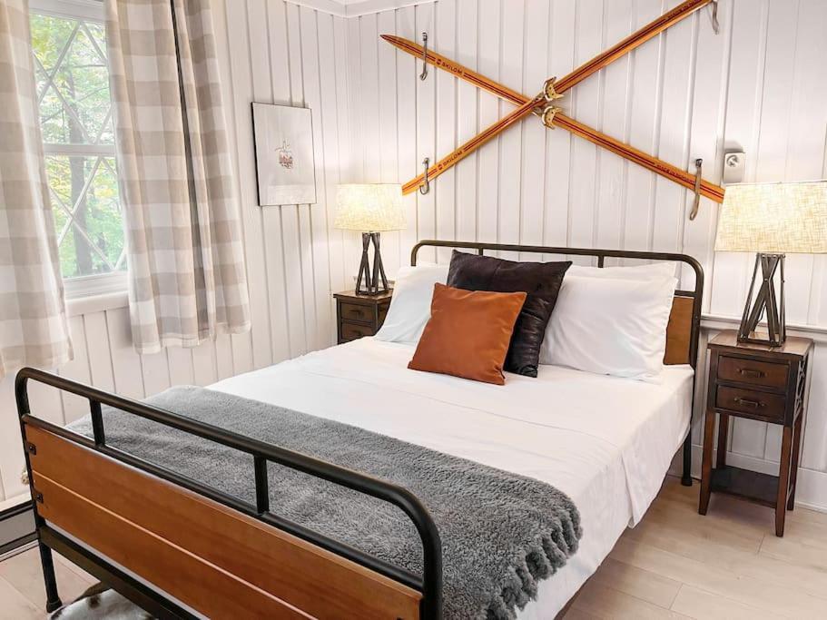 Stylish And Cozy Cabin, Walking Distance To Big Bass Lake Gouldsboro Exterior foto