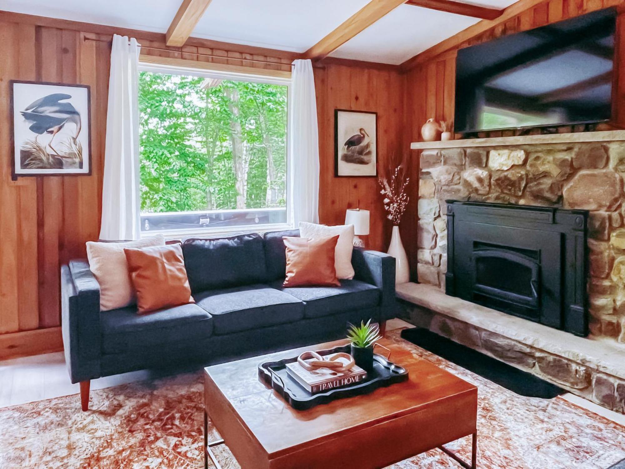 Stylish And Cozy Cabin, Walking Distance To Big Bass Lake Gouldsboro Exterior foto